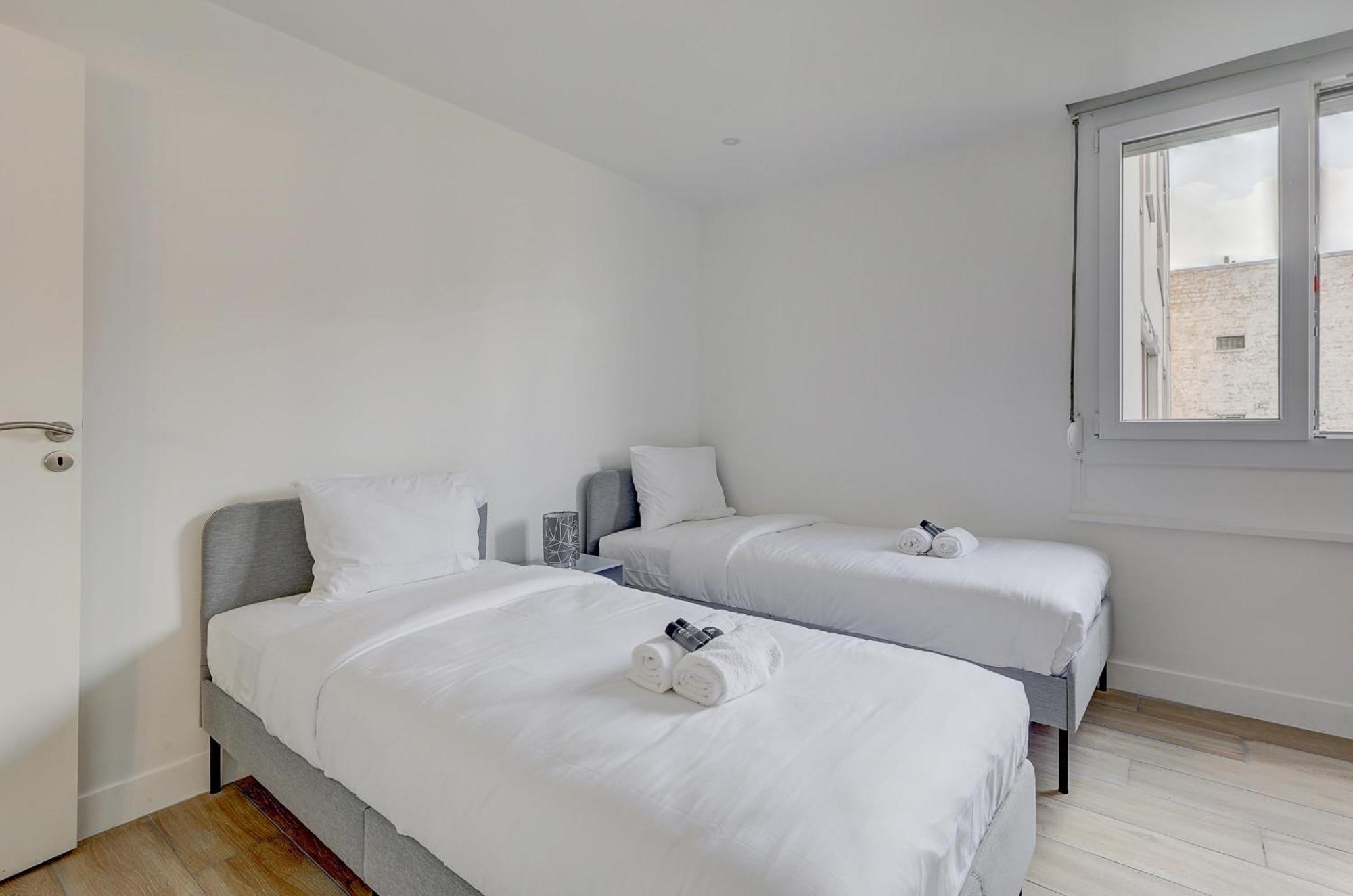 Appartement Sublim And New In Buttes-chaumont Paris